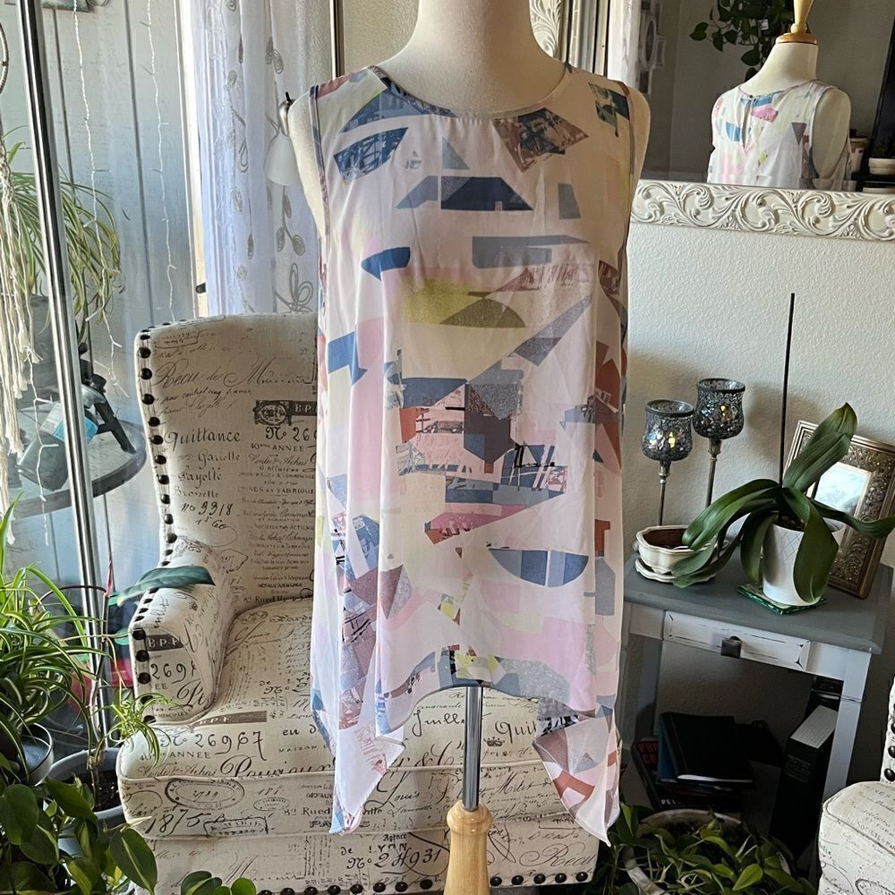 NWOT Vince Camuto Color Block Sleeveless Top (L)